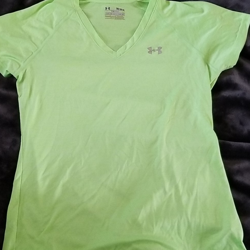 Women's under armour shirt